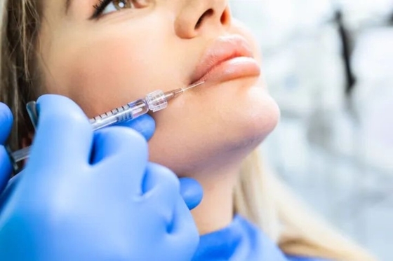 Pengalaman sempurna dengan HYDROIAM Kiss Lip Augmentation RED LIP Hyaluronic Acid Gel dengan B12